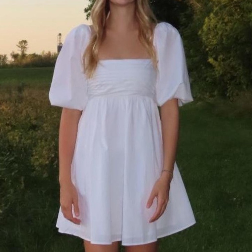 Abercrombie & Fitch White Puff Sleeve Dress